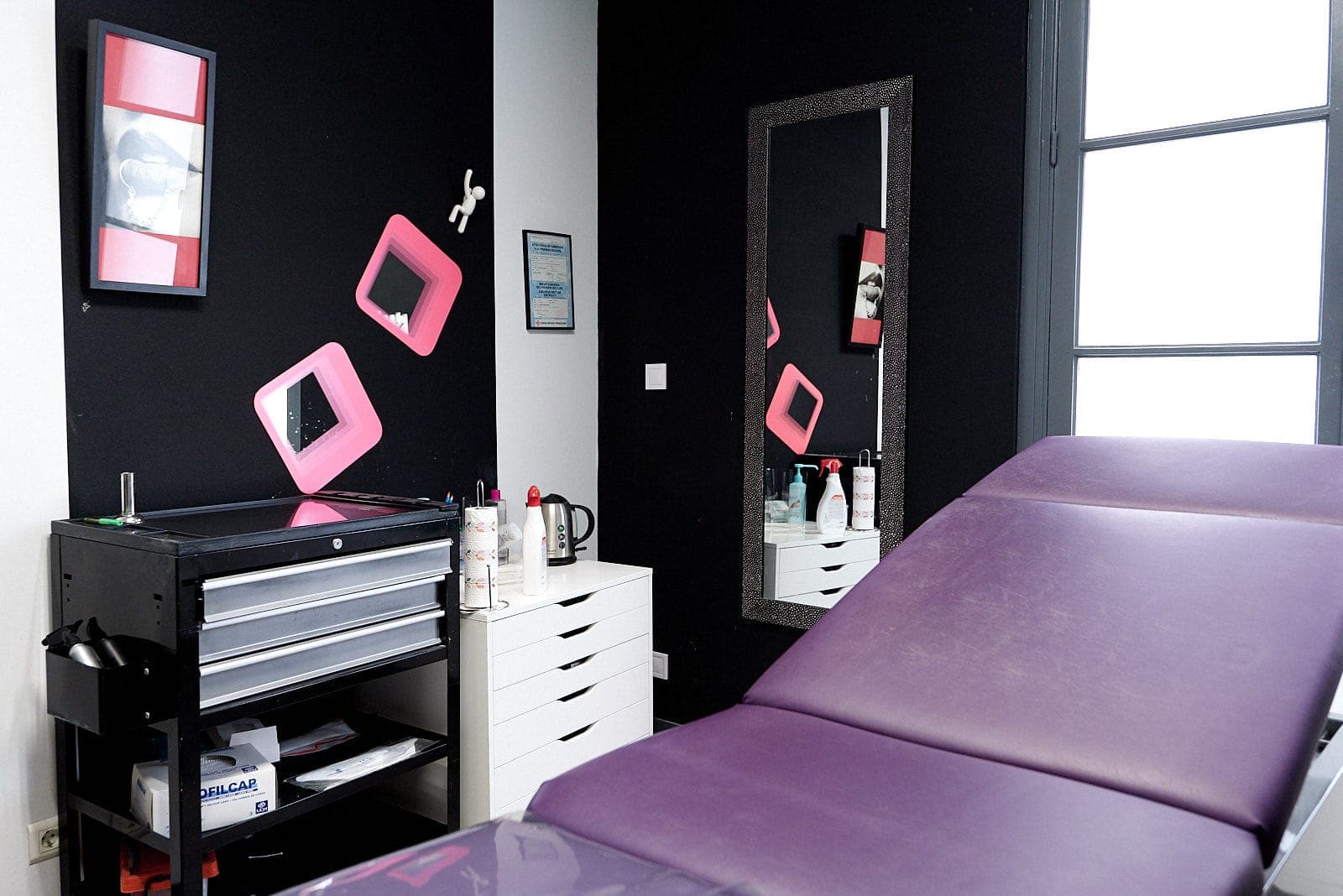 Les locaux du Tattoo Studio Tewfick, rue Jules Guitton à Angers - vue 6