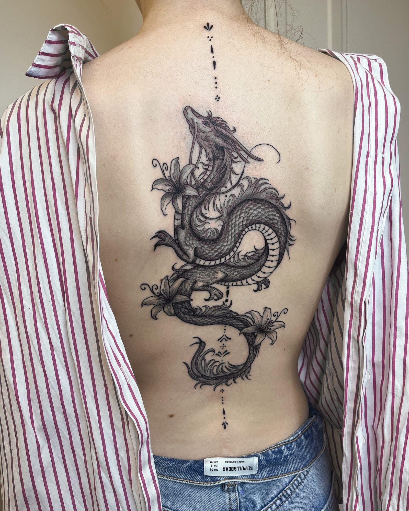 Tatouage réalisé par Yon au Tattoo Studio Tewfick à Angers