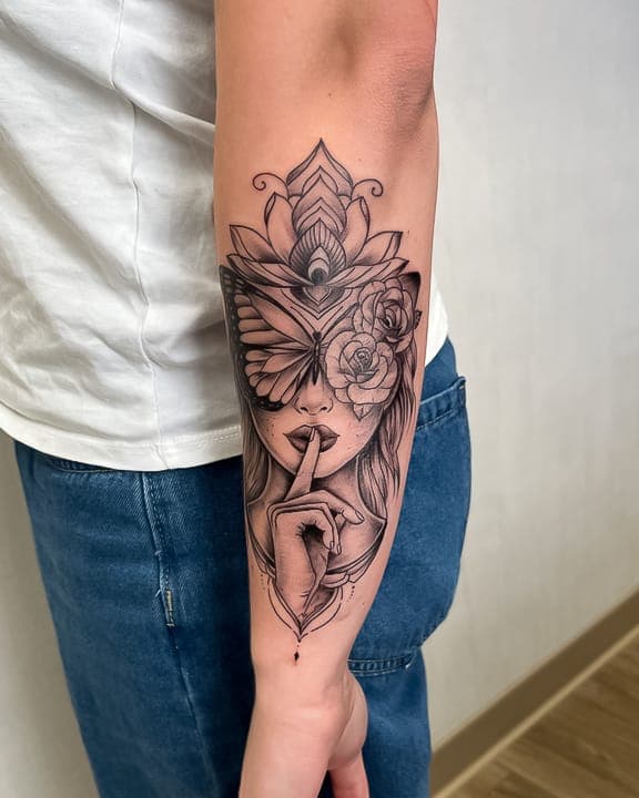 Tatouage réalisé par Rudy au Tattoo Studio Tewfick à Angers