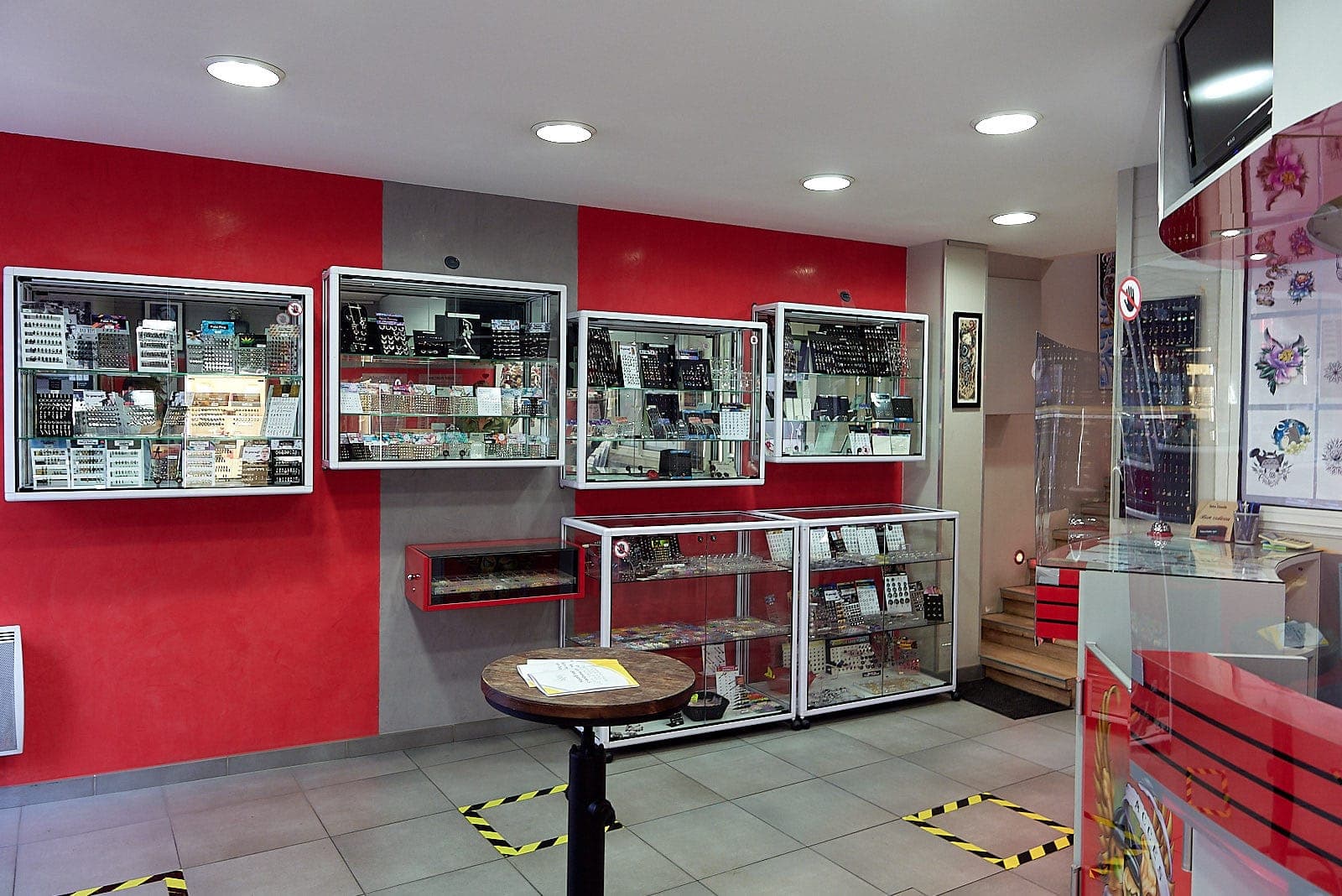 Les locaux du Tattoo Studio Tewfick, rue Jules Guitton à Angers - vue 4