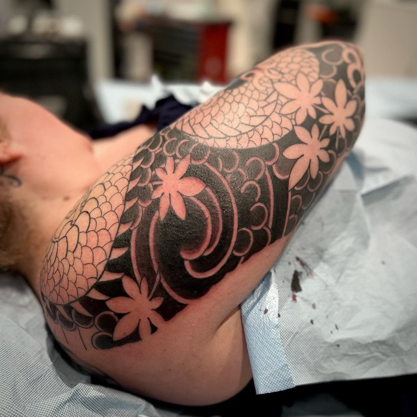 Tatouage réalisé par Adri au Tattoo Studio Tewfick à Angers